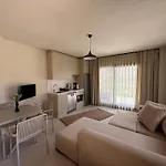 Mara Bahce Alacati Çeşme